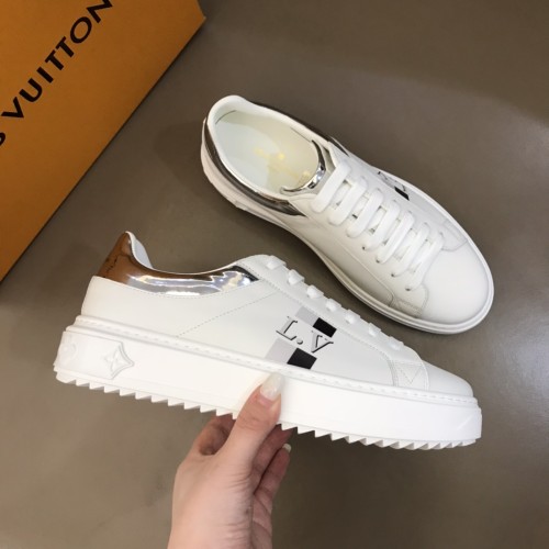 Louis Vuitton Low Top sneaker 55