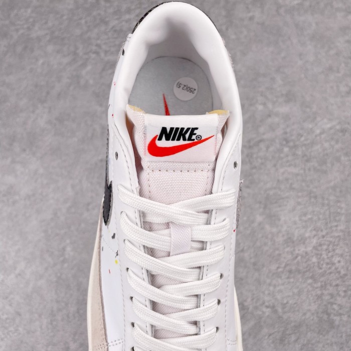 Nike Blazer Low Sneaker 20