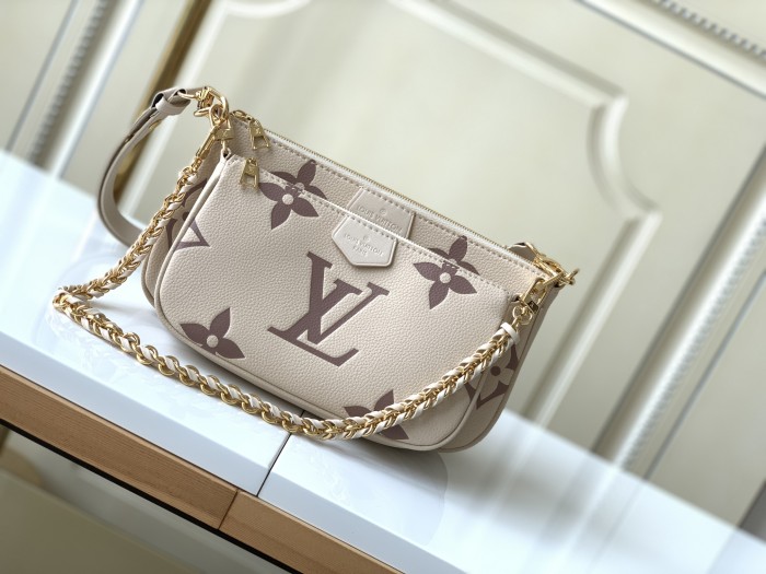 Handbag Louis Vuitton 45777 size 23.5×13×4.5 cm