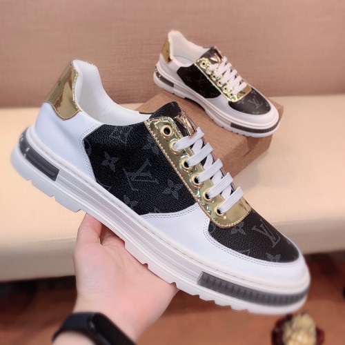 Louis Vuitton Low Top sneaker 104