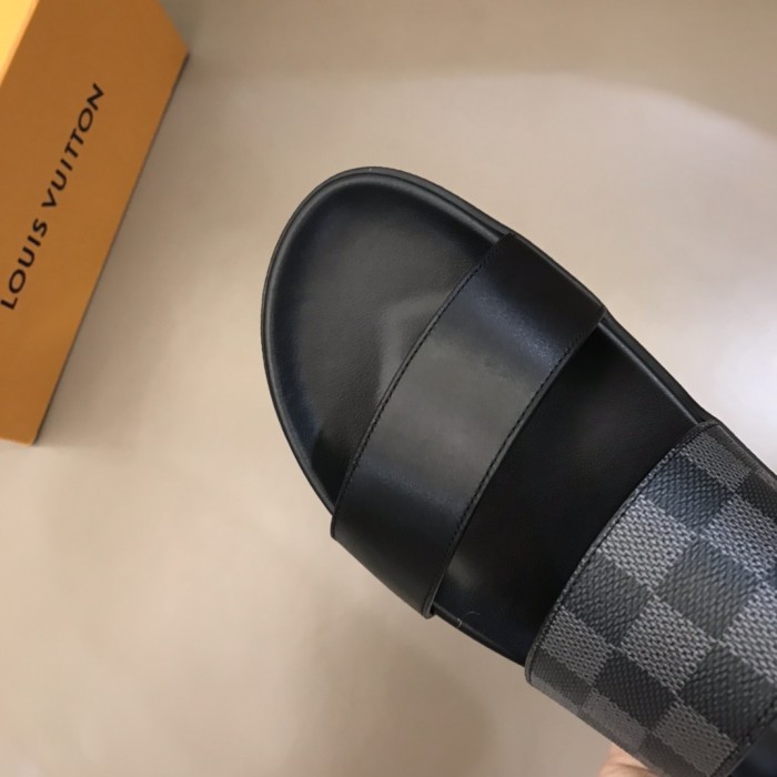 Louis Vuitton Slipper 63