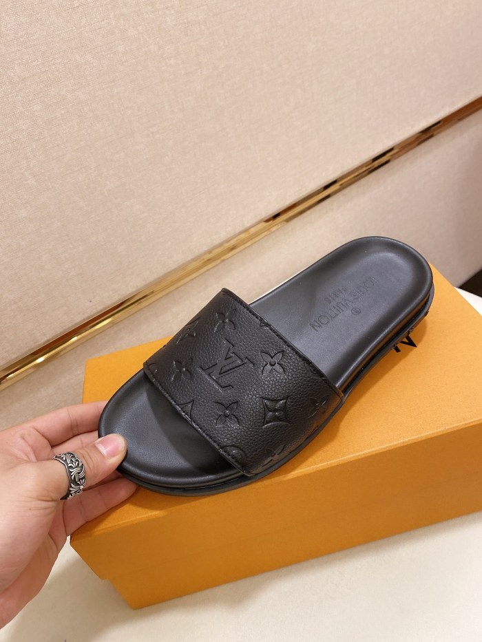 Louis Vuitton Slipper 16