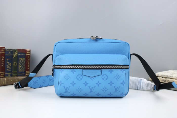 Handbag Louis Vuitton M30429 size 29.5*20*10.5cm