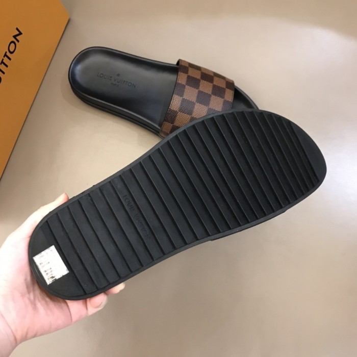 Louis Vuitton Slipper 61