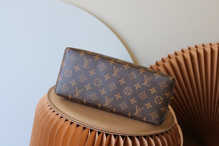 Handbag Louis Vuitton M45900 size：29×18×12cm M45898 size：34x24x15cm