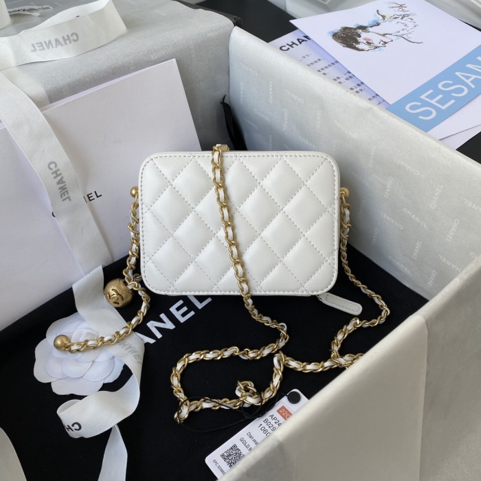 Handbag Chanel AS2463 size 14x10x5.5 cm