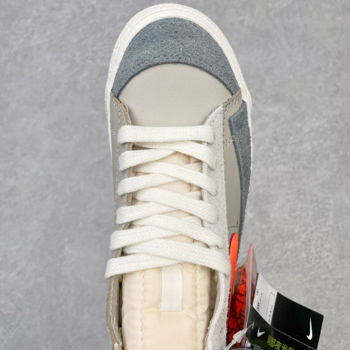 Nike Blazer Low Sneaker 12