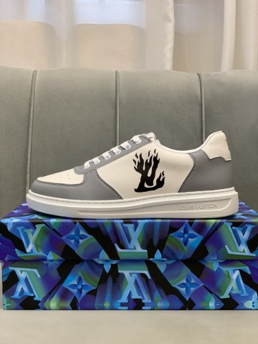 Louis Vuitton Low Top sneaker 6