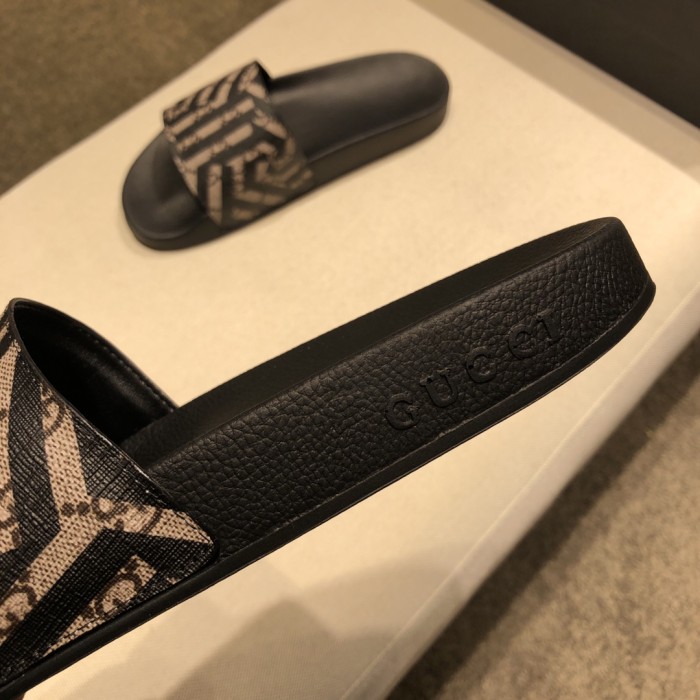 Gucci Slippers 39