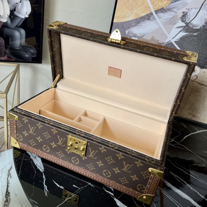 Handbag Louis Vuitton M20209 size 38.0 x 16.0 x 19.0 cm