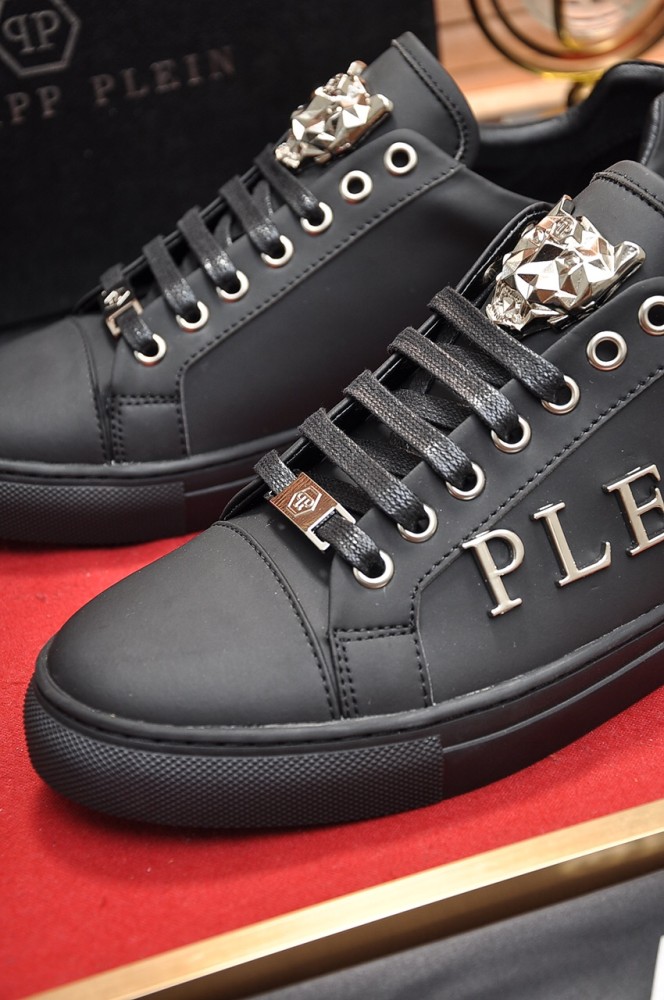 Philipp Plein Low Top Sneakers 9