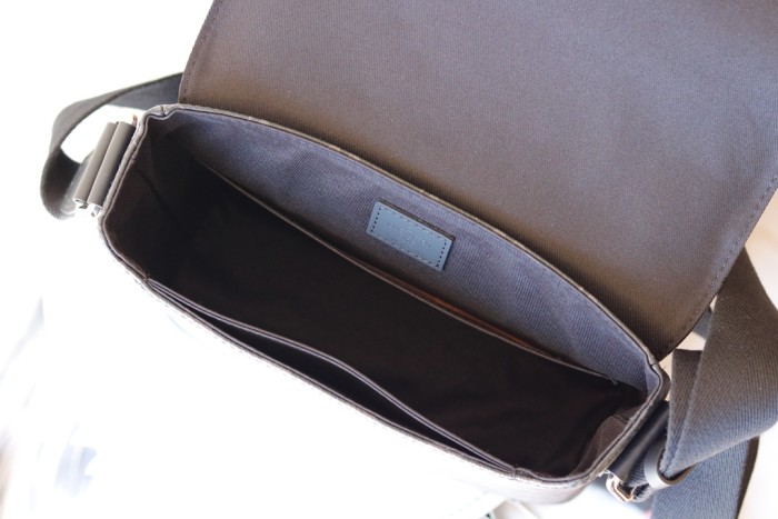 Handbag Louis Vuitton M44000 size 25.0x 22.0x 8.0 cm M44001 size 31.0 x 27.0 x 8.0 cm