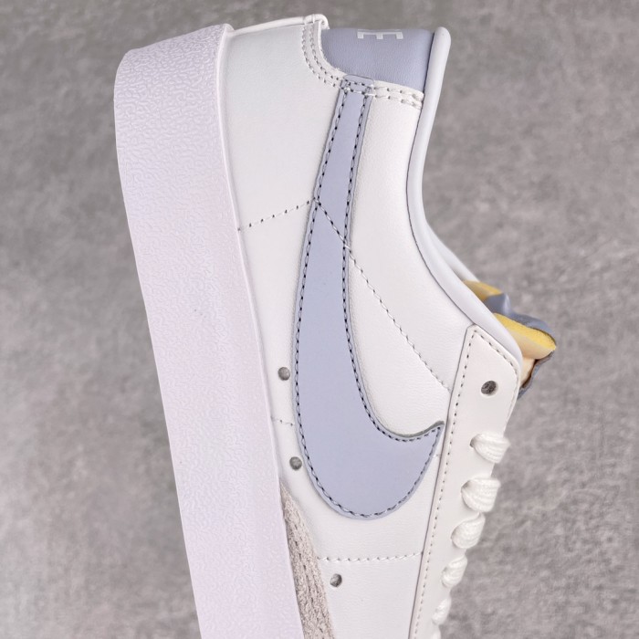 Nike Blazer Low Ghost (W)