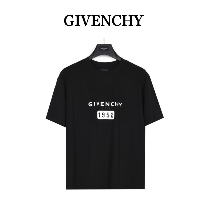 Clothes Givenchy 2