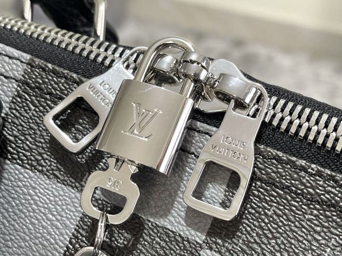 Handbag Louis Vuitton M58979 N80404 size 50 x 29 x 23 cm