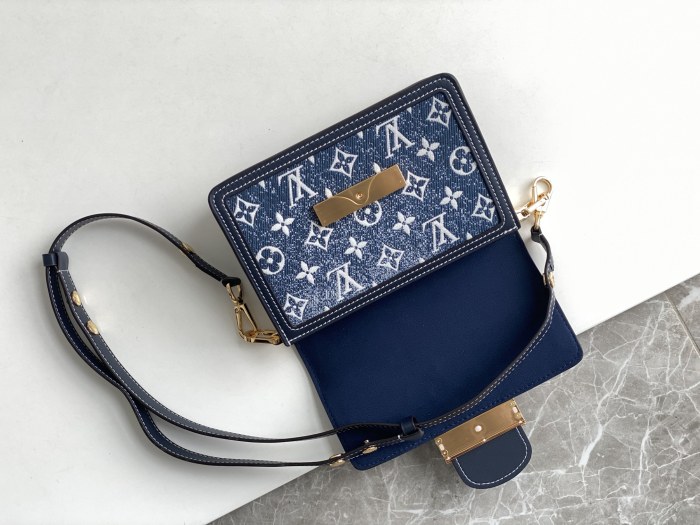 Handbag Louis Vuitton M59716 size 20.0 x 15.0 x 9.0 cm