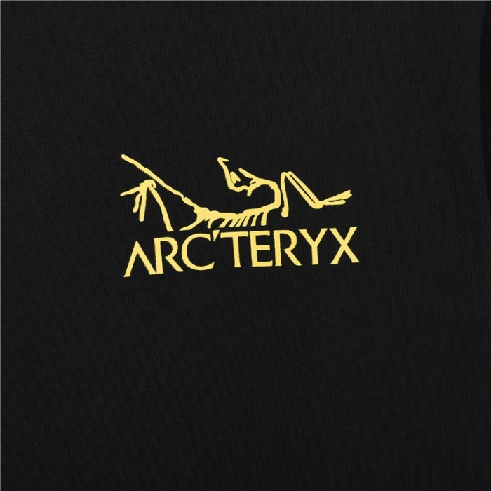 Clothes ARC'TERYX 7