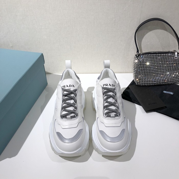 Prada Low Top sneaker 51