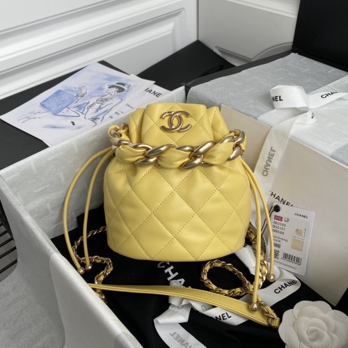 Handbag Chanel AS2390 size 19*16*13 cm