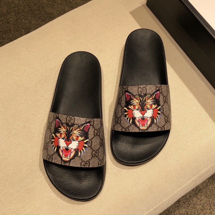 Gucci Slippers 36