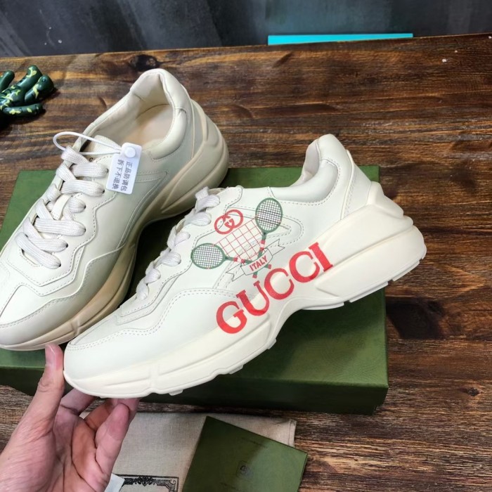 Gucci Rhyton sneaker 19