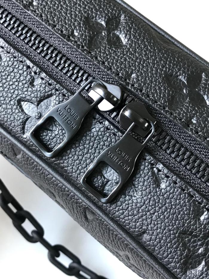 Handbag Louis Vuitton M55702 size 18x13x8 cm