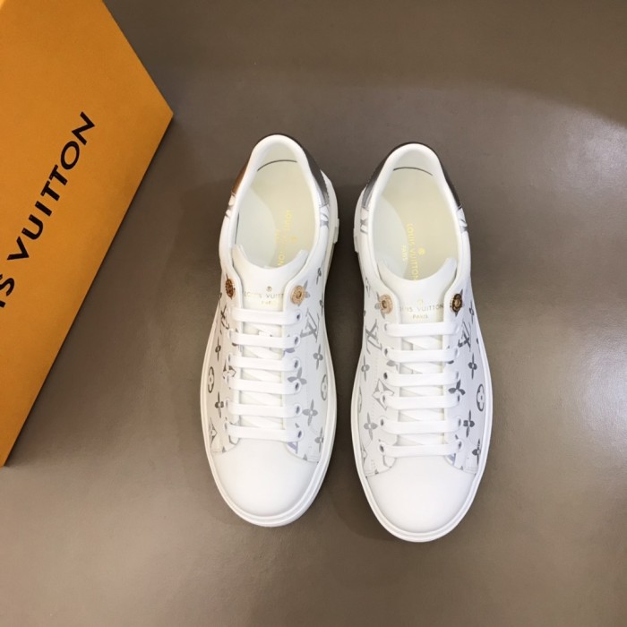 Louis Vuitton Low Top sneaker 67