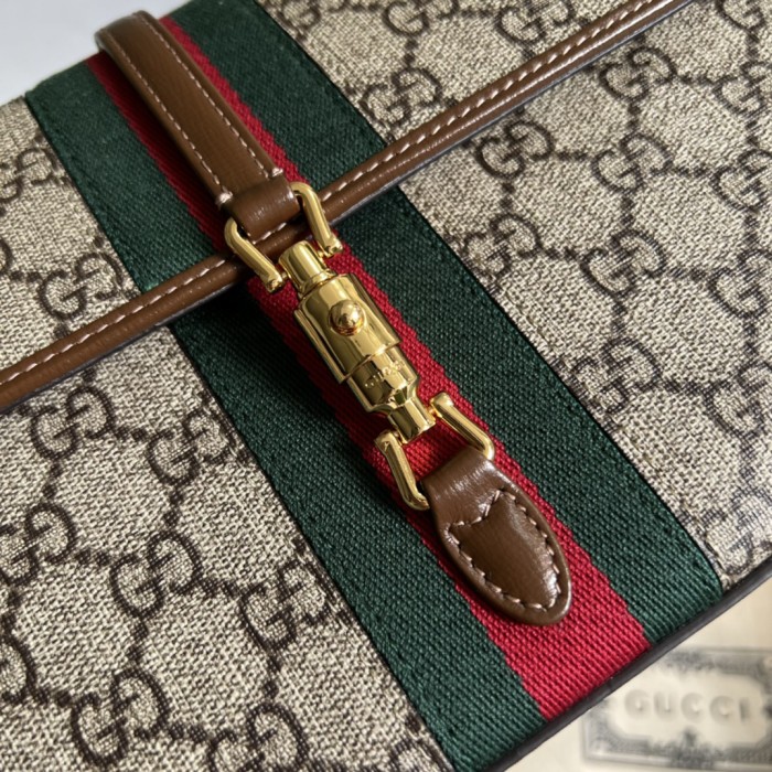 Handbag Gucci 699930 size 23*16*3 cm