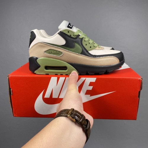 Nike Air Max 90 Lahar Escape