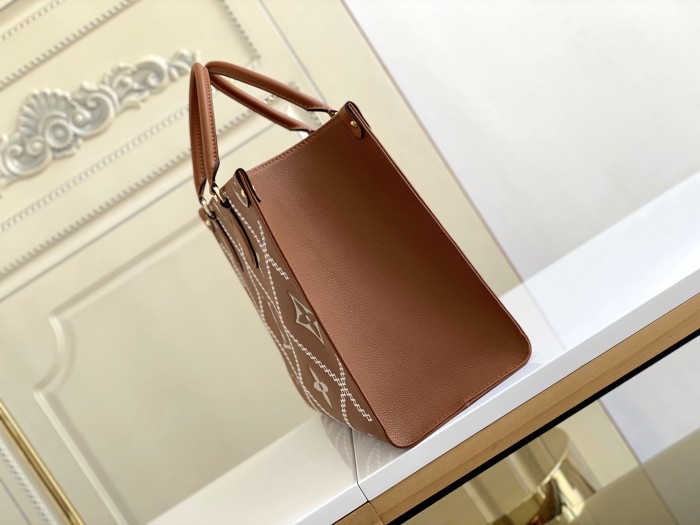 Handbag Louis Vuitton M45595 size 35-28-15 cm