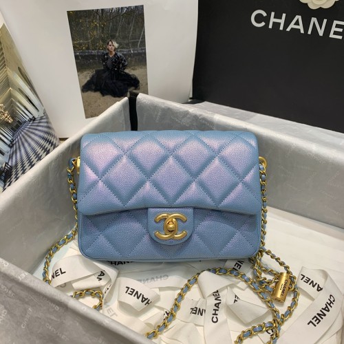 Handbag Chanel size 19.5 13.5 6 cm