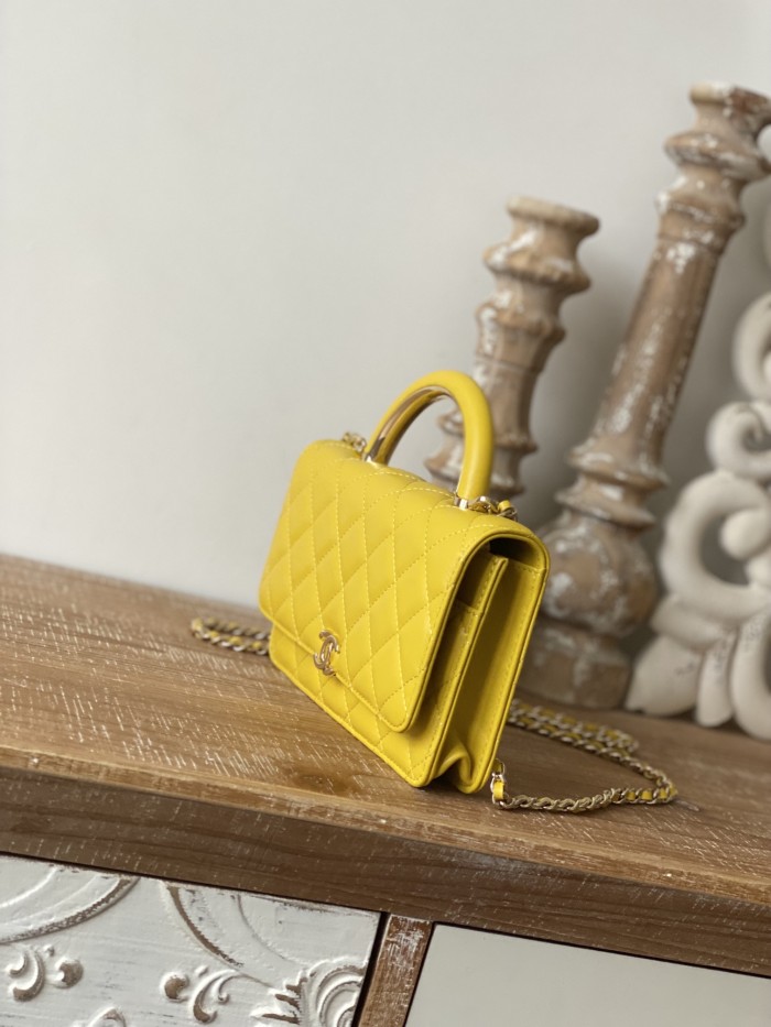 Handbag Chanel 81207 size 19 cm