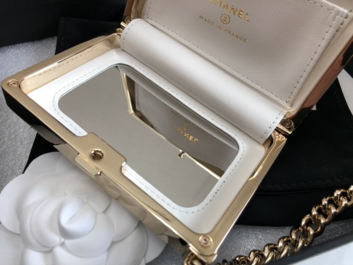 Handbag Chanel size 11*7.5*2.4 cm