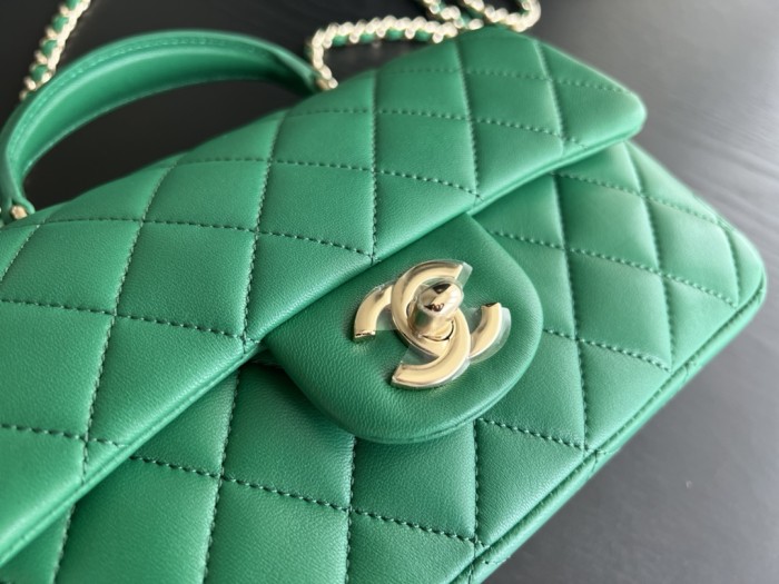 Handbag Chanel AS2431 size 20cmx13cmx9 cm