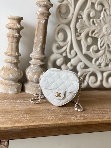 Handbag Chanel 81203 size 12×13×5.5 cm