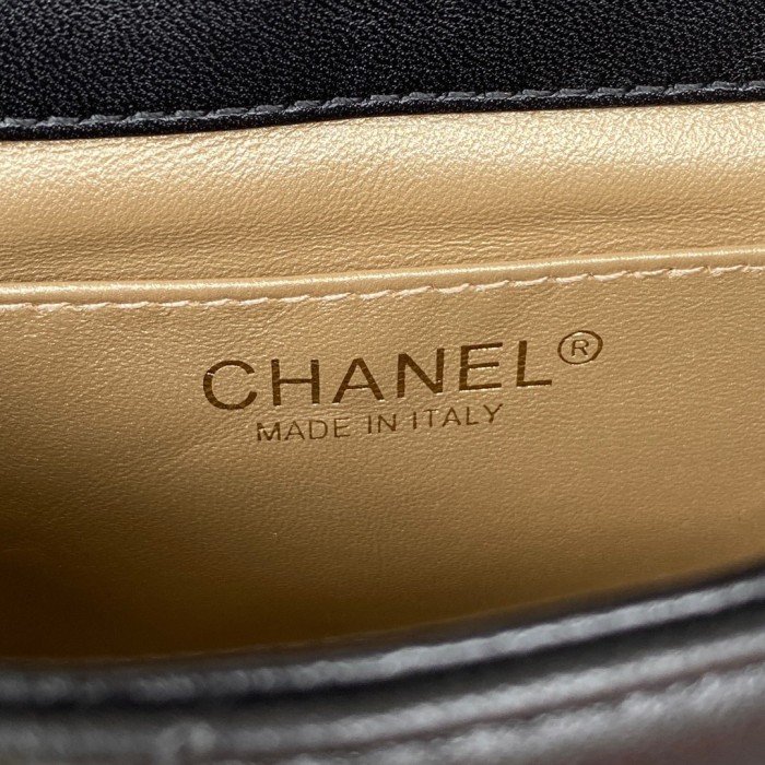 Handbag Chanel AS3239 size 18*𝟭3*6 𝗰𝗺