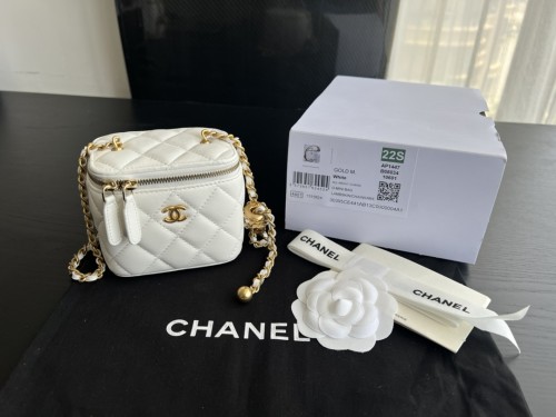 Handbag Chanel AP1447 size 8.5cmx11cmx7 cm