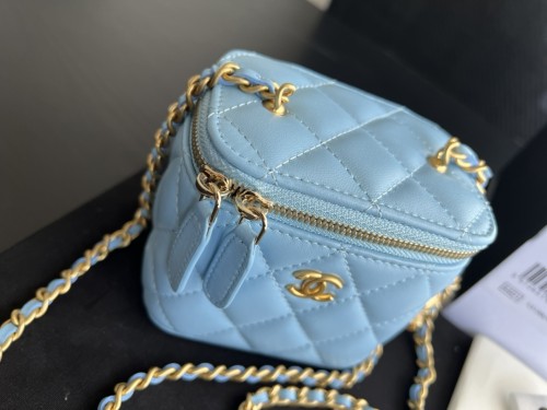 Handbag Chanel AP1447 size 8.5cmx11cmx7 cm