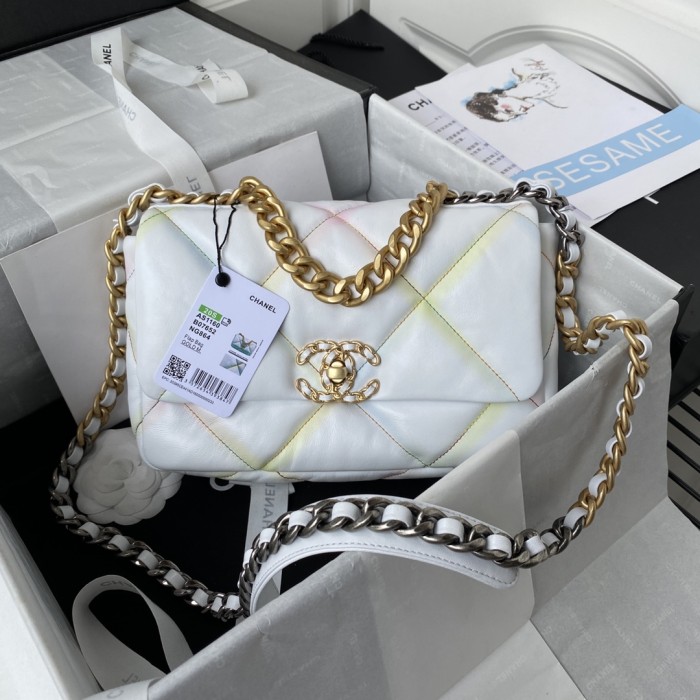 Handbag Chanel size 26 cm