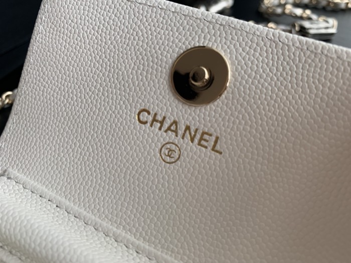 Handbag Chanel 2444 size 10cmx8cmx1.5 cm