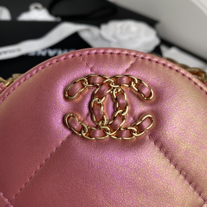 Handbag Chanel AP0945 size 12×12×4.5 cm