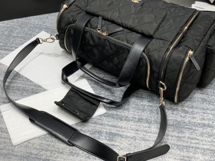 Handbag Chanel size 51*23*20.5 cm