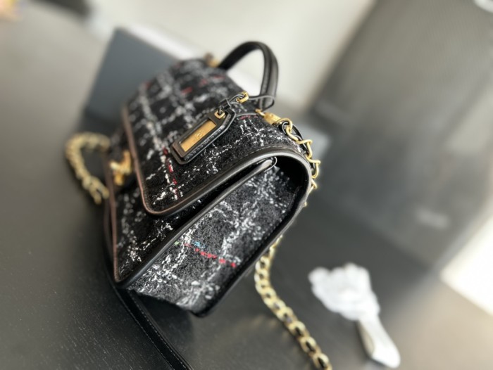 Handbag Chanel AS3653 size 25cmx21.5cmx7 cm