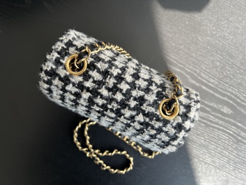 Handbag Chanel AS3546 size 17cmx14.5cmx7 cm