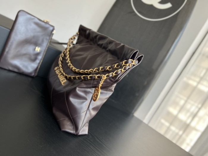 Handbag Chanel size 35cmx37cmx7 cm