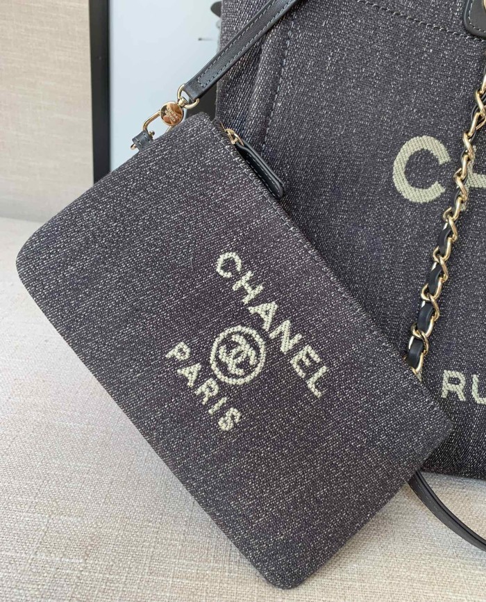Handbag Chanel size 38 cm