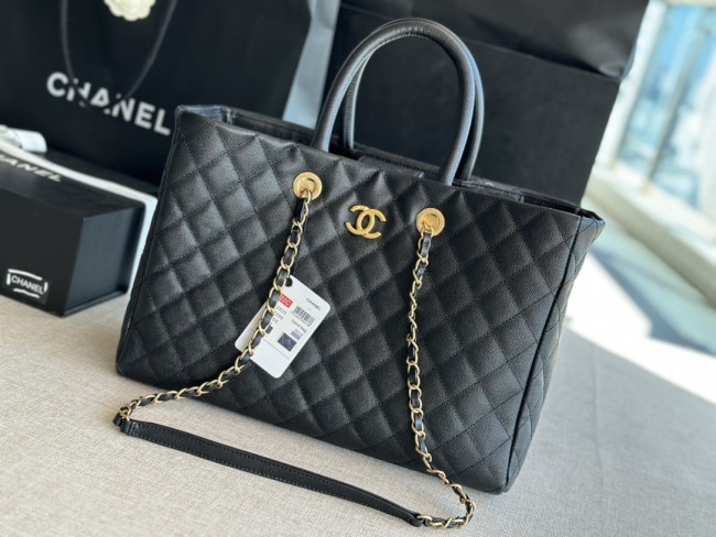 Handbag Chanel A93525 size 36X38X16 CM