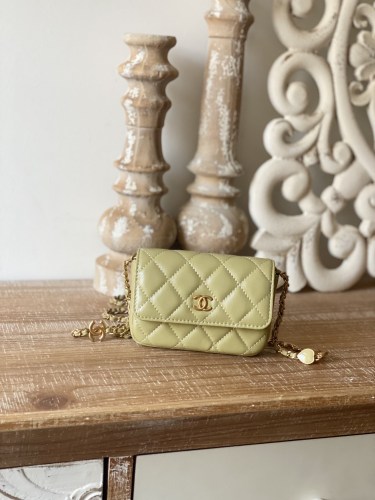 Handbag Chanel 81228 size 12.5 cm