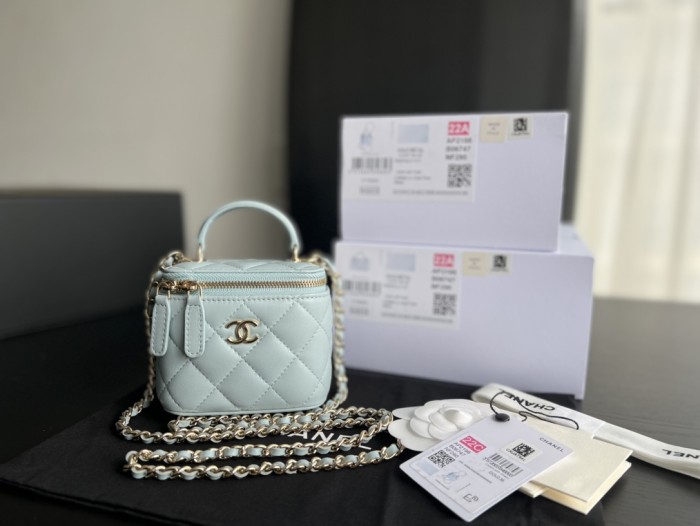 Handbag Chanel AP2198 size 11cmx8.5cmx7 cm