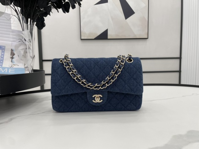 Handbag Chanel size 25 cm